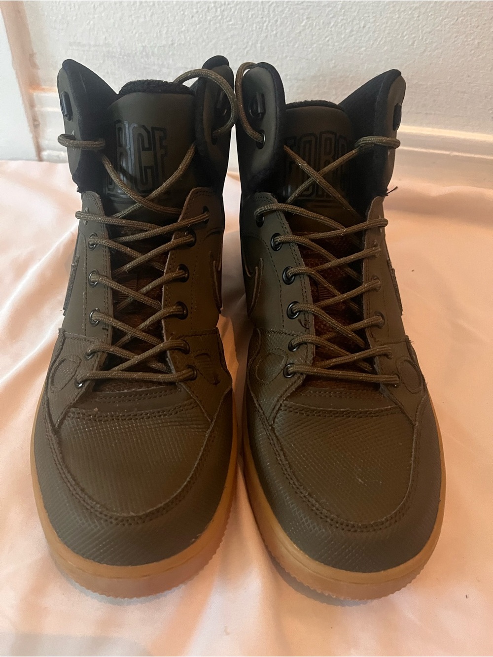 Nike Men's High-Top Boots in Olive Green and Gum